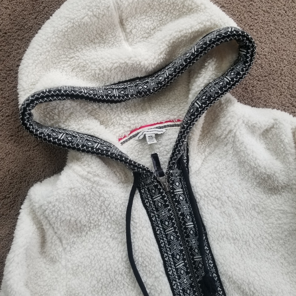 American eagle sherpa zip up hoodie